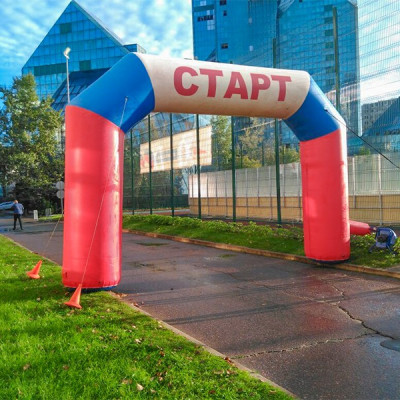 Малая надувная арка Триколор в аренду на мероприятия
