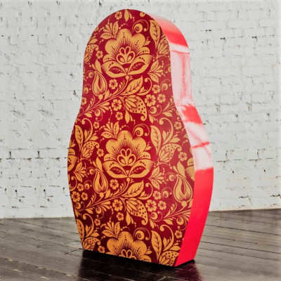 Аренда большой матрёшки для оформления