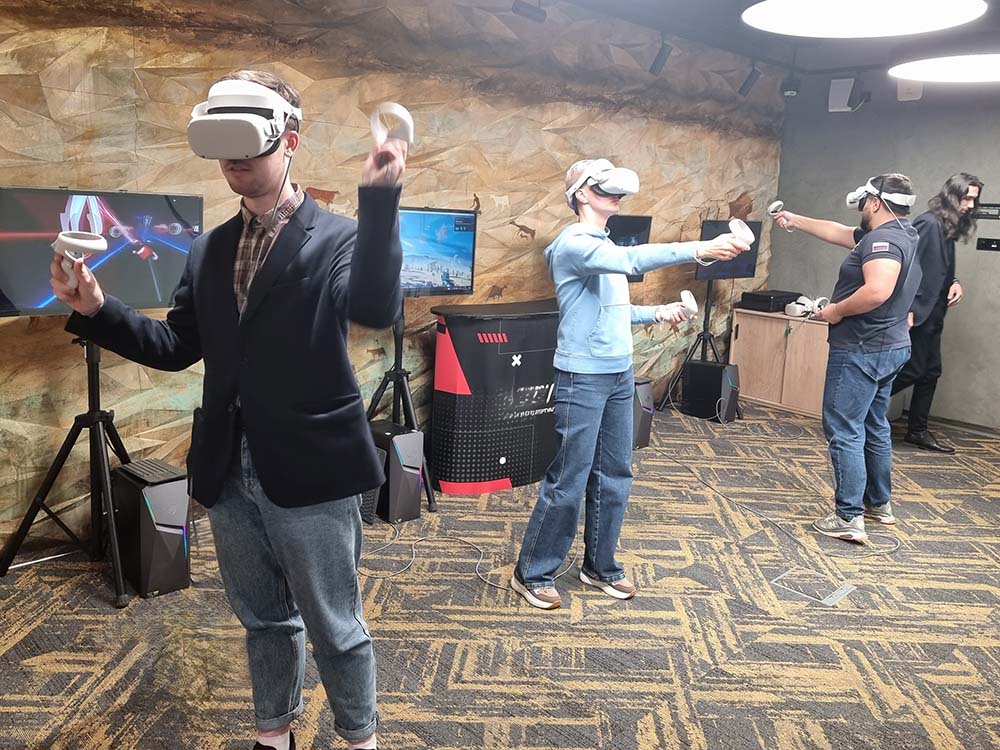Аренда аттракциона VR «Забавные коллективные квесты»