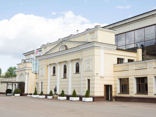 Конноспортивный клуб на Беговой