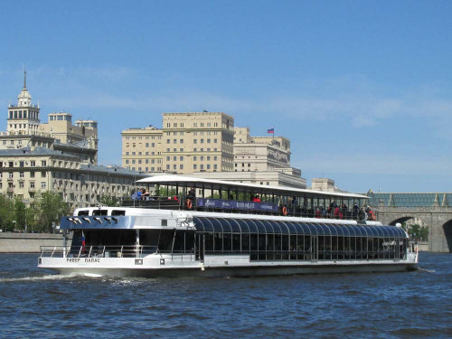 Аренда банкетного теплохода River Palace. До 1300 чел.