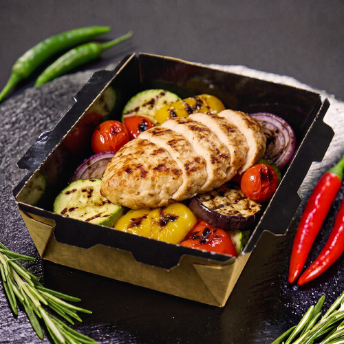 Стейк из курицы с овощами гриль - питание персонала