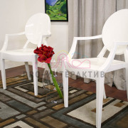 2 белых стула
